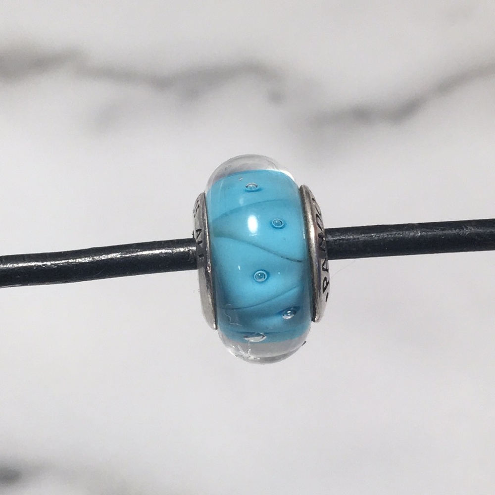 Authentic Pandora charm - Picture 2 of 4